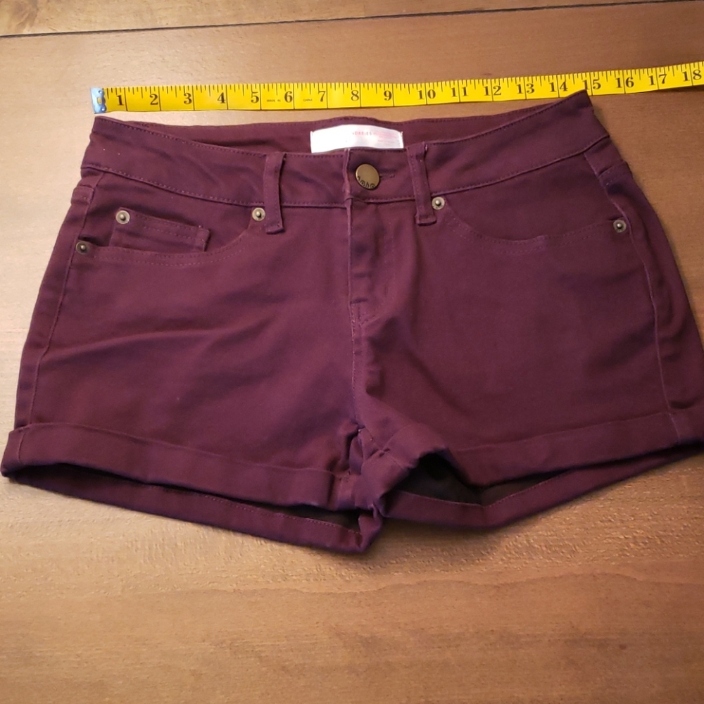 No Boundaries shorts
